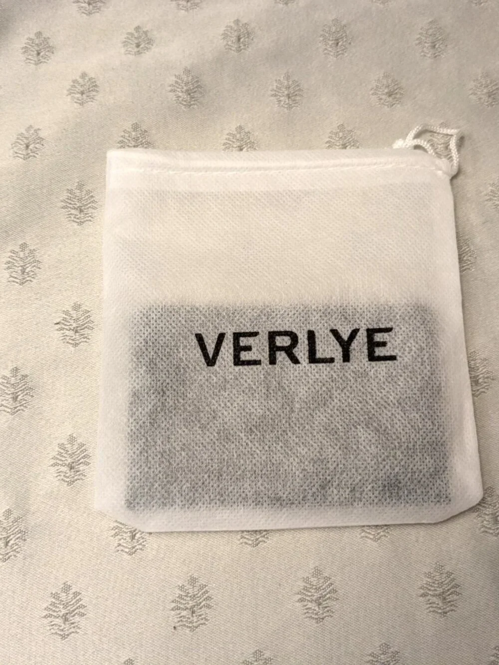 New!  Verlye Thin Credit Card/ID Case  Black